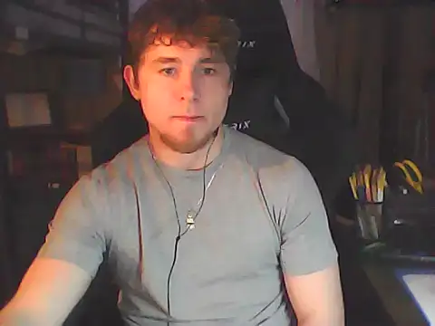 Snapshot of JCstrings chatting on February 2, 2026, 12:26 pm JCstrings online show from February 2, 2026, 12:26 pm