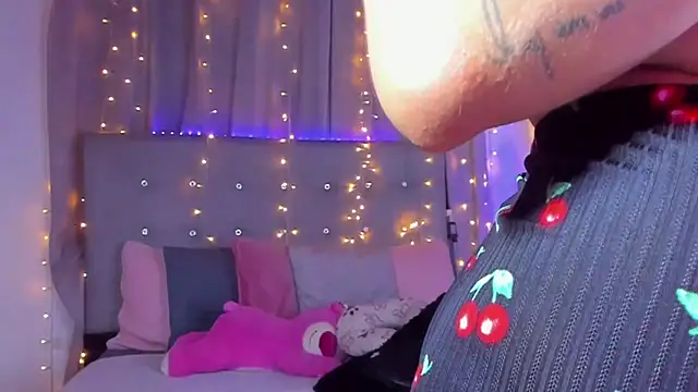 Snapshot of Anaroussew02 chatting on September 11, 2025, 2:33 am Anaroussew02 online show from September 11, 2025, 2:33 am