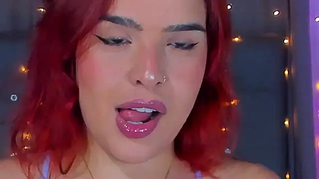 Snapshot of Anaroussew02 chatting on March 8, 2025, 2:23 am Anaroussew02 online show from March 8, 2025, 2:23 am