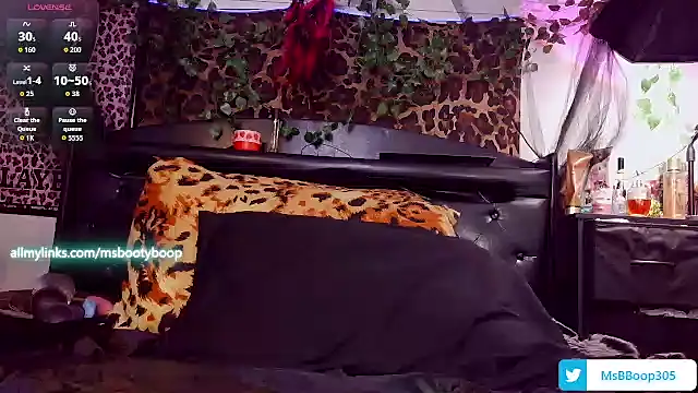 MsBootyBoop online show from July 26, 2026, 7:04 am