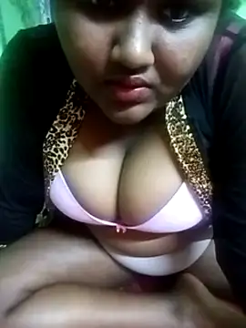 Snapshot of horny_diana chatting on March 18, 2025, 6:17 pm horny diana online show from March 18, 2025, 6:17 pm