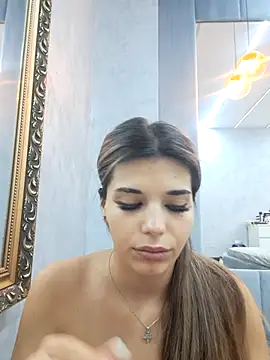 Bella Posh online show from October 27, 2025, 5:19 am