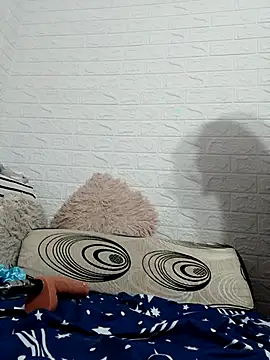 Ramona870 online show from October 23, 2025, 9:41 am