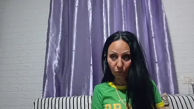 Snapshot of Ramona870 chatting on April 15, 2026, 5:39 pm Ramona870 online show from April 15, 2026, 5:39 pm