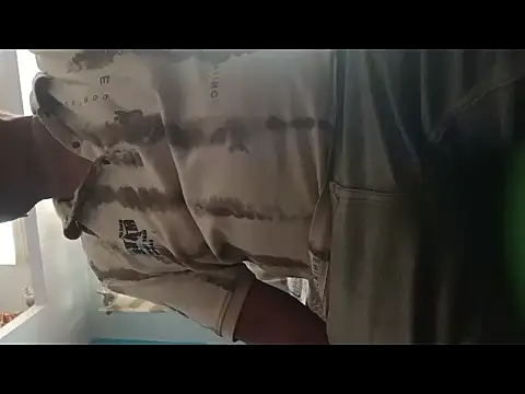 Snapshot of longsexji chatting on October 15, 2025, 7:27 am longsexji online show from October 15, 2025, 7:27 am