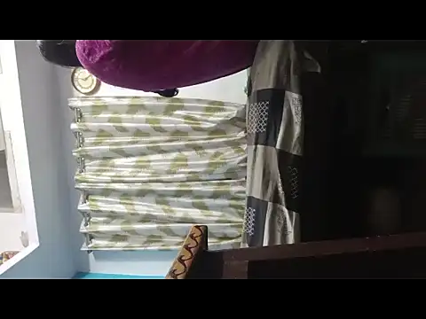 Snapshot of longsexji chatting on November 12, 2025, 6:01 pm longsexji online show from November 12, 2025, 6:01 pm