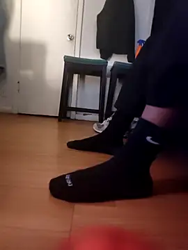 Snapshot of PnpNNJ1 chatting on February 11, 2026, 5:57 pm PnpNNJ1 online show from February 11, 2026, 5:57 pm