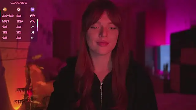 Snapshot of CherryRed_Girl chatting on March 25, 2026, 11:47 pm CherryRed Girl online show from March 25, 2026, 11:47 pm