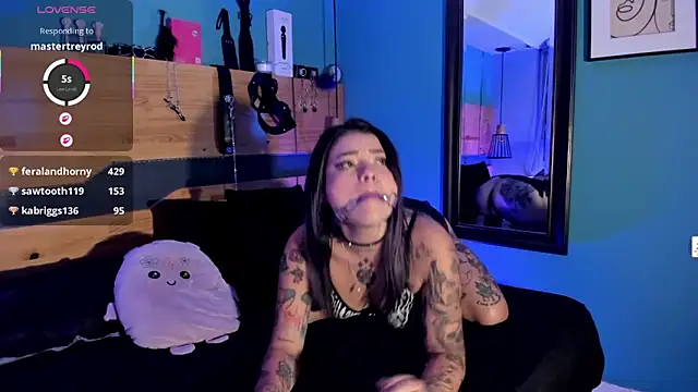 ChloeAllennn online show from March 7, 2026, 10:43 am