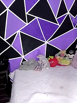 ChloeAllennn online show from December 20, 2025, 11:57 am