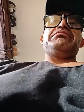Mrpito7878 online show from May 17, 2026, 6:52 pm