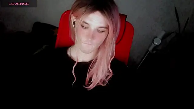 hellenspellman online show from October 12, 2025, 3:13 pm