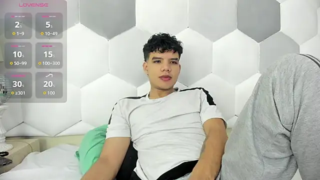 Snapshot of Axel_Forte chatting on October 3, 2025, 12:39 pm Axel Forte online show from October 3, 2025, 12:39 pm