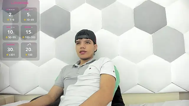 Axel Forte online show from October 18, 2025, 1:13 pm