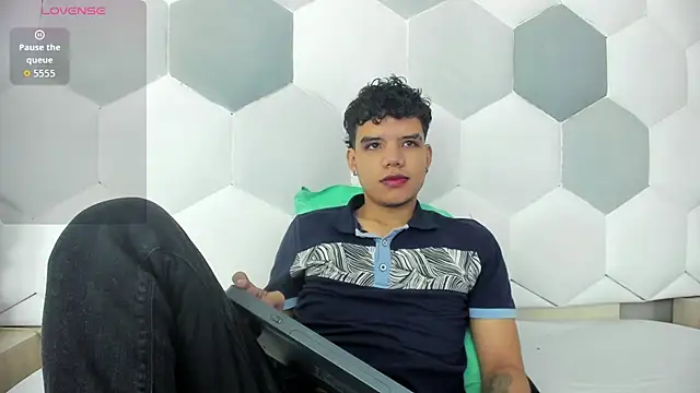 Snapshot of Axel_Forte chatting on September 20, 2025, 1:05 pm Axel Forte online show from September 20, 2025, 1:05 pm