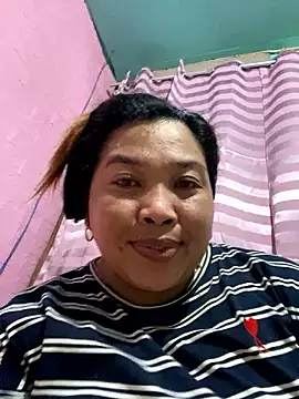 Snapshot of Sweet_fatty18 chatting on December 2, 2024, 11:02 pm Sweet fatty18 online show from December 2, 2024, 11:02 pm