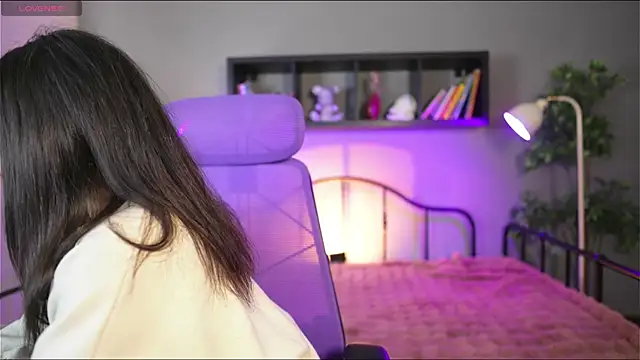 Snapshot of nanii_velvett chatting on October 7, 2025, 1:12 pm nanii velvett online show from October 7, 2025, 1:12 pm