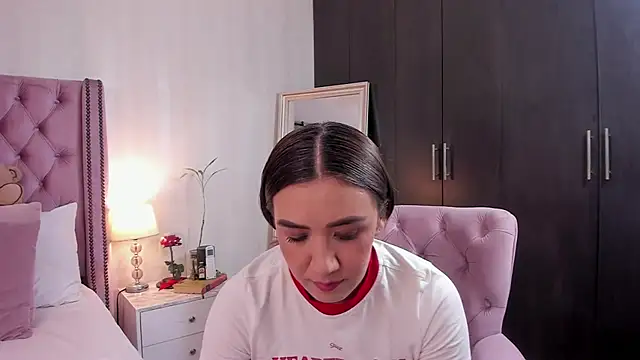 Snapshot of natashaleightt chatting on March 27, 2026, 2:09 am natashaleightt online show from March 27, 2026, 2:09 am