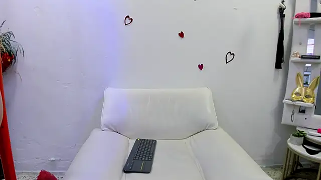  lucia w online show from March 1, 2025, 10:10 pm