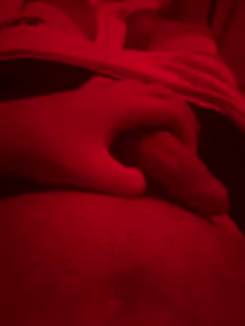 giuseppe18yo online show from July 12, 2026, 10:21 pm