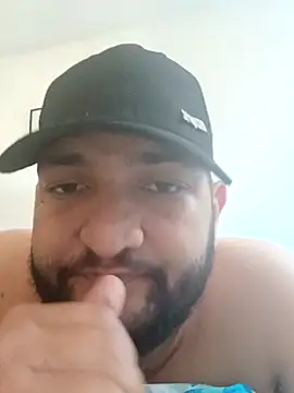 Snapshot of Mateo__122 chatting on November 25, 2025, 3:01 pm Mateo 122 online show from November 25, 2025, 3:01 pm