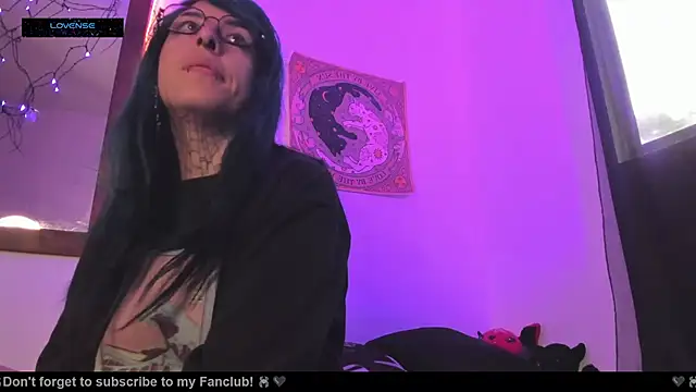 Snapshot of Hisato111 chatting on October 23, 2025, 12:26 pm Hisato111 online show from October 23, 2025, 12:26 pm