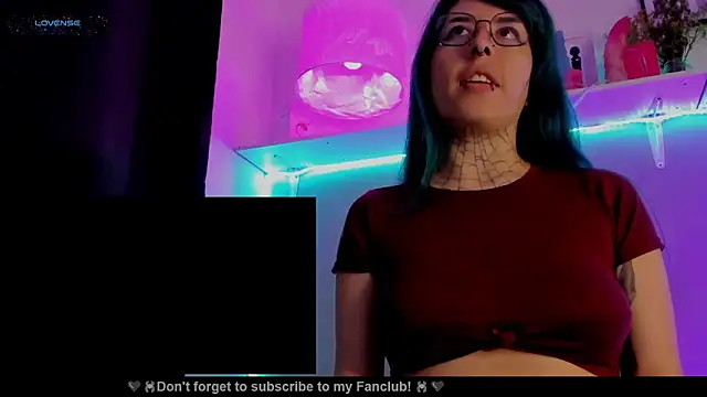 Snapshot of Hisato111 chatting on October 6, 2025, 12:50 pm Hisato111 online show from October 6, 2025, 12:50 pm