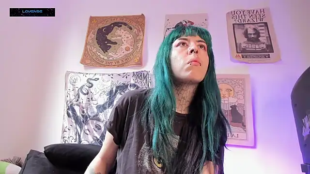 Snapshot of Hisato111 chatting on November 19, 2025, 12:49 pm Hisato111 online show from November 19, 2025, 12:49 pm