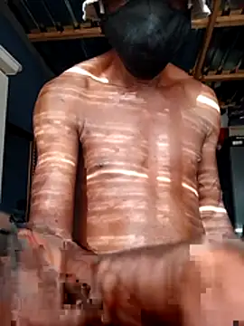 Snapshot of TheBlackT chatting on April 6, 2026, 2:40 pm TheBlackT online show from April 6, 2026, 2:40 pm