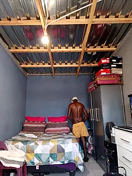 Snapshot of TheBlackT chatting on March 13, 2026, 8:08 am TheBlackT online show from March 13, 2026, 8:08 am