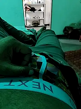 Yourguys21 online show from September 13, 2025, 5:07 am