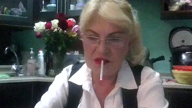 Snapshot of Heidi-Helga chatting on October 8, 2025, 2:51 pm Heidi-Helga online show from October 8, 2025, 2:51 pm