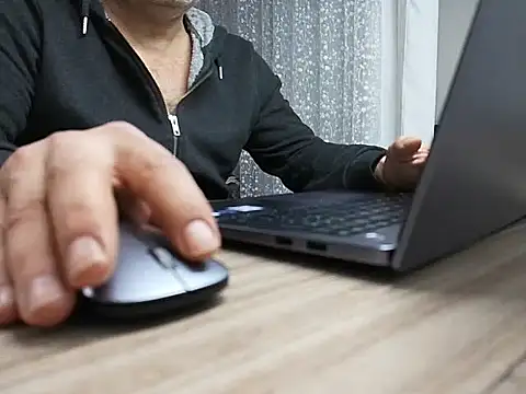 alykemylove01 online show from February 25, 2025, 5:30 pm