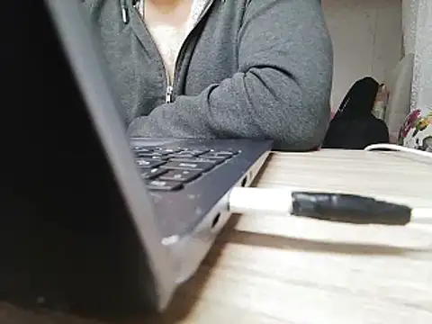 alykemylove01 online show from February 28, 2025, 5:26 pm