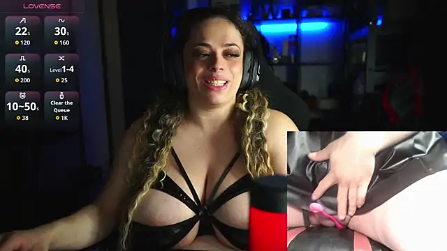 Snapshot of sharonurbex chatting on March 31, 2026, 8:11 pm sharonurbex online show from March 31, 2026, 8:11 pm