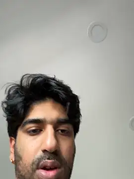 jojofloflo online show from March 23, 2026, 11:43 am