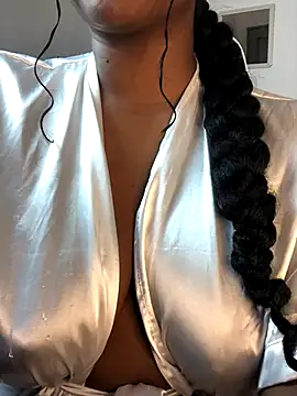 ValerieBlakee online show from October 15, 2025, 11:24 pm