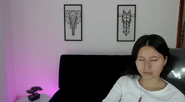 xoxo kiitty online show from March 1, 2025, 12:12 pm