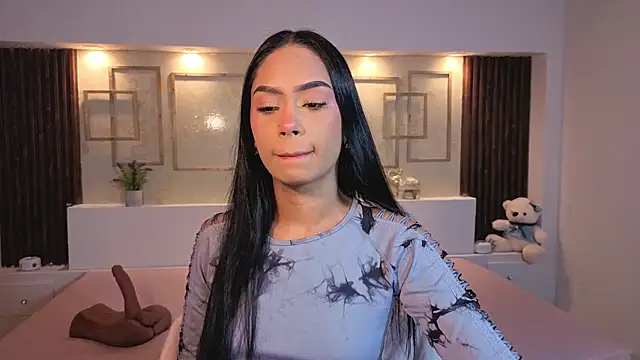 Snapshot of ChloeMoon9 chatting on November 2, 2025, 12:10 pm ChloeMoon9 online show from November 2, 2025, 12:10 pm