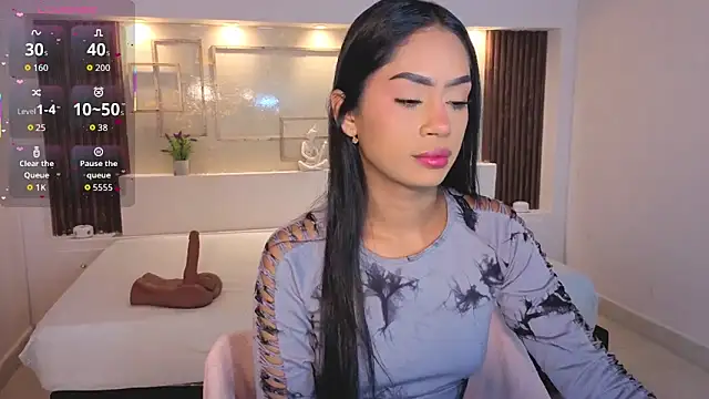 Snapshot of ChloeMoon9 chatting on October 20, 2025, 1:11 pm ChloeMoon9 online show from October 20, 2025, 1:11 pm