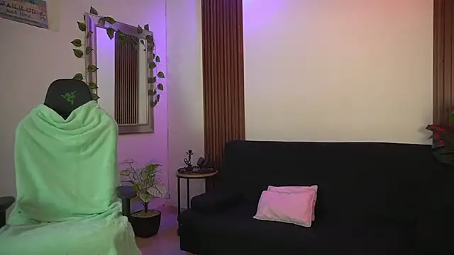 Snapshot of flor_herrera01 chatting on March 21, 2026, 6:25 am flor herrera01 online show from March 21, 2026, 6:25 am