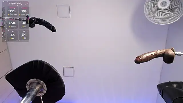 Snapshot of ValentinoMoreti chatting on October 3, 2025, 2:51 pm ValentinoMoreti online show from October 3, 2025, 2:51 pm