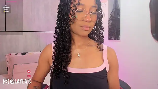 Layla Clarke online show from March 30, 2026, 4:03 am