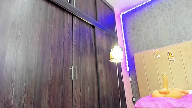 ava-am online show from December 23, 2025, 2:11 am