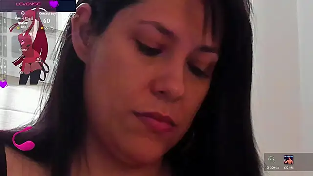 Snapshot of isabellarous- chatting on June 18, 2026, 11:59 am isabellarous- online show from June 18, 2026, 11:59 am