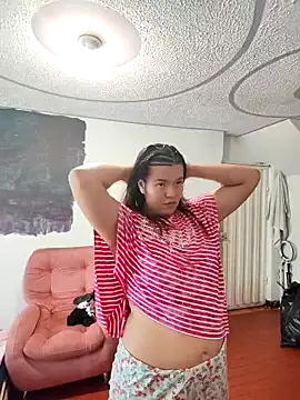 Snapshot of krolay16 chatting on October 22, 2025, 6:07 pm krolay16 online show from October 22, 2025, 6:07 pm