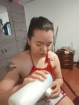 Snapshot of krolay16 chatting on November 27, 2025, 12:16 pm krolay16 online show from November 27, 2025, 12:16 pm