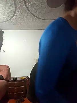 Snapshot of krolay16 chatting on September 20, 2025, 12:15 am krolay16 online show from September 20, 2025, 12:15 am