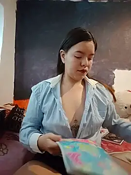 Snapshot of krolay16 chatting on October 28, 2025, 11:53 am krolay16 online show from October 28, 2025, 11:53 am