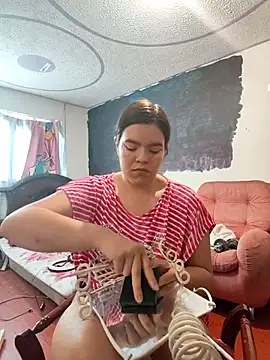 Snapshot of krolay16 chatting on September 28, 2025, 8:38 pm krolay16 online show from September 28, 2025, 8:38 pm